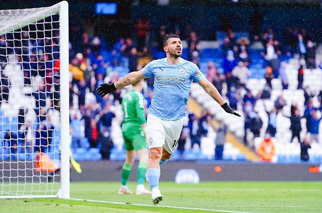  曼城锋线火力全开，蓝月亮主场大胜水晶宫